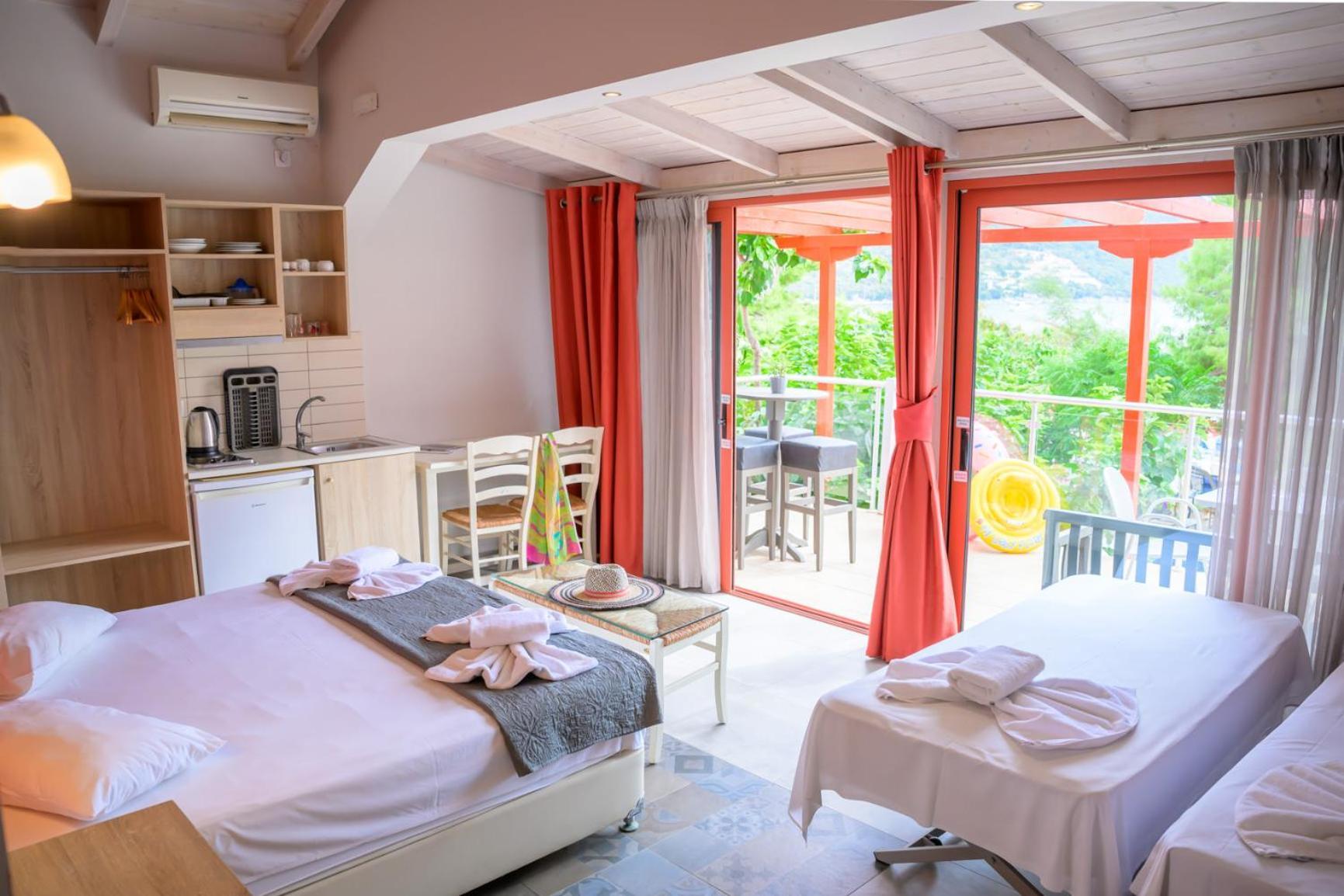 Rouda Bay Beach Hotel Mikrósz Jalósz Kültér fotó