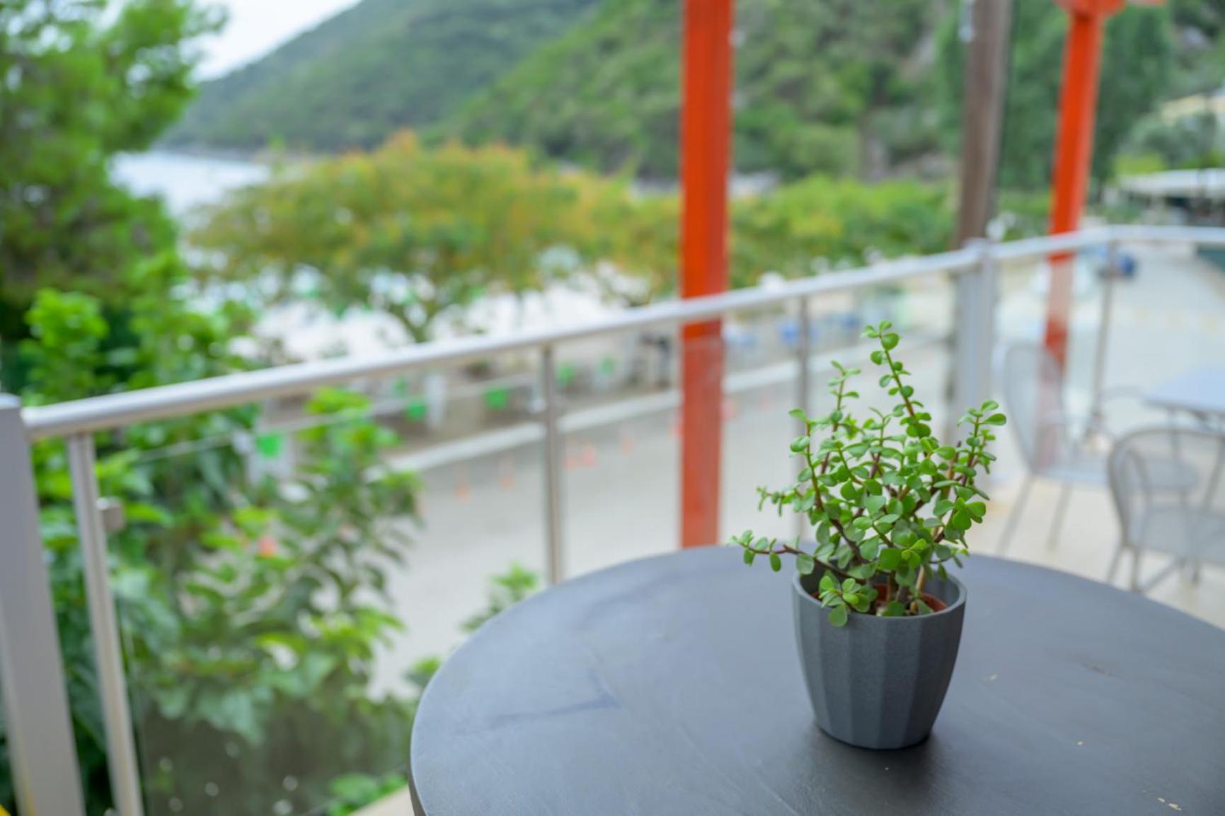 Rouda Bay Beach Hotel Mikrósz Jalósz Kültér fotó